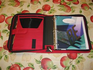 Zippered binder 